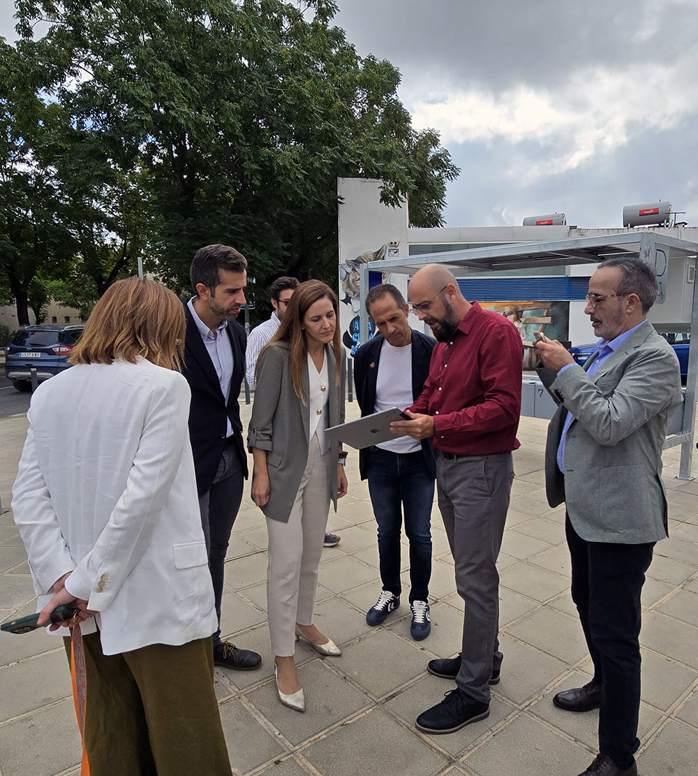 #SmartMovilidadGranVega avanza‼️
✅Instaladas las primeras estaciones de carga de patinete eléctrico gratuitas en 5 municipios 
✅"Ejemplo" para el resto de proyectos de #OrdenCITI según <a href="/AndaluciaJunta/">Junta de Andalucía</a> en una jornada informativa en <a href="/aytoloradelrio/">Ayto. Lora del Río</a> 
lc.cx/vygvcg