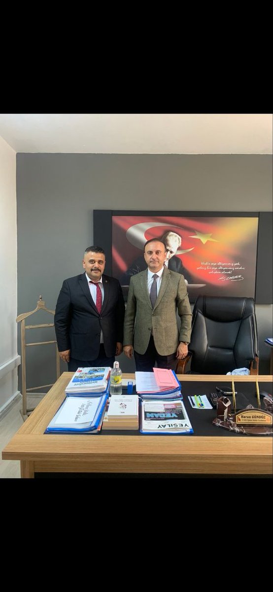 EmadDernegi's tweet photo. 📌 EMADDER – ELAZIĞ ZİYARETİ

Emeklilikte Adalet Derneği Elazığ İl Temsilcilerimiz, Elazığ İl Milli Eğitim Müdür Yardımcısı Sn. Harun Gündüz’ü @harungunduz23 makamında ziyaret etti.

Görüşmede kademeli emeklilikte yaşanan adaletsizlik tüm boyutlarıyla aktarıldı, mağduriyetimizi anlatan dosyamız kendilerine takdim edildi.

Samimi ilgileri ve misafirperverlikleri için teşekkür ediyoruz.

Saygılarımızla 
EMEKLİLİKTE ADALET DERNEĞİ 
EMADDER

@EmadDernegi 
#MeclisinİlkGöreviKademe