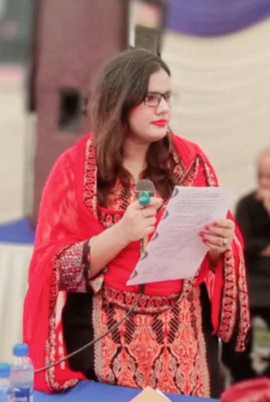 SabaBhattipti's tweet photo. میدان کیا چھوڑا
بزدل بھی للکارنے لگے
#teamsababhatti #sababhatti #Sindh  #bhattisahiba #hilightseveryonefollowerseelsfypシ゚viralvideo https://t.co/QpZnuqB4N4