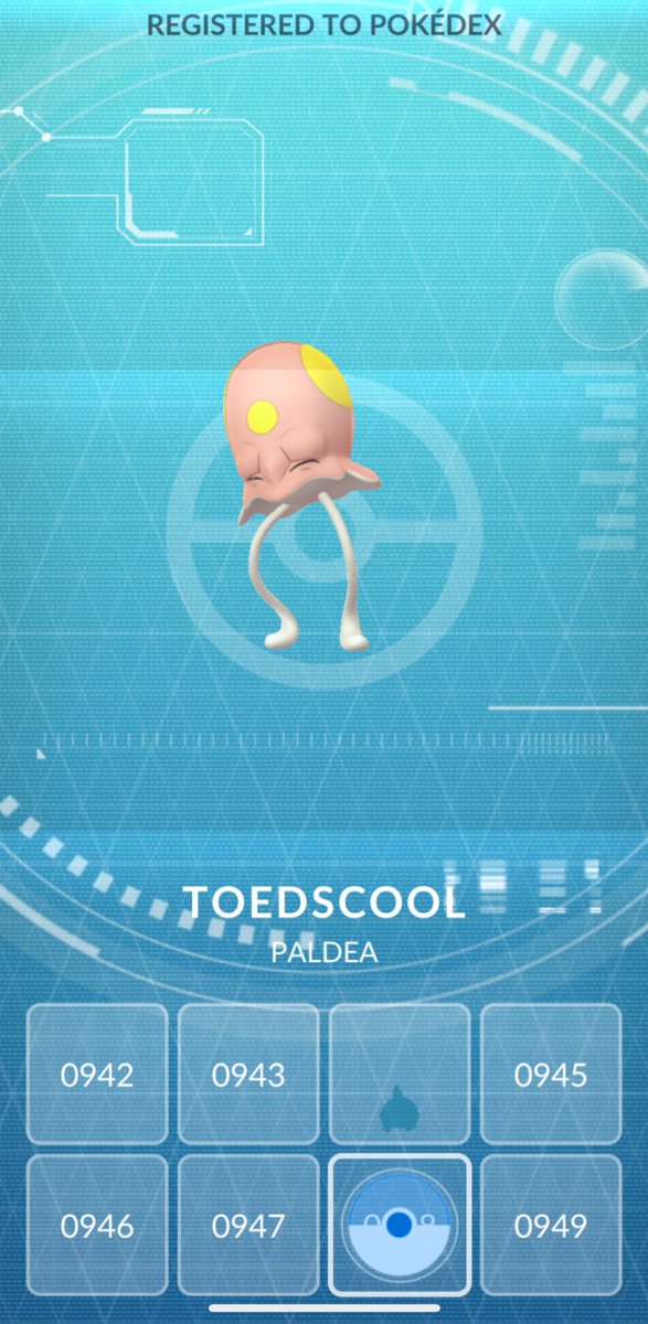 te0twawki_sky's tweet image. I thought I caught a shiny tentacool but it’s actually a new Pokemon, #toedscool.

 #PokemonGo