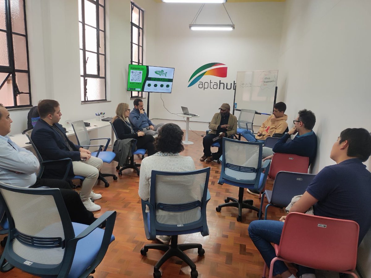 BionomousCH's tweet image. 🐟 Zebrafish: Tiny fish, big impact!
From agro to human health ➡️ how zebrafish + automation (like our #EggSorter) are revolutionizing #biotech. 
Thanks @Bispora_2024 for hosting in São Paulo, Brazil! Learn more: zurl.co/9RgQi
#Zebrafish #Biotech #Automation