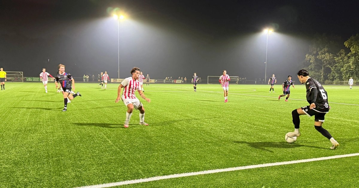 UDI19's tweet photo. UDI’19/Swiss Sense verslaat amateurs van TOP met ruime cijfers (7-1) https://t.co/qZKFRQWSS3 #UDI19 #Uden https://t.co/g5OBbW8kMI