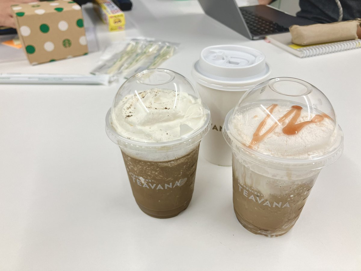 taki_ic's tweet photo. 午後もお疲れ様です。
チーム定例会のお供には #TEVANA
ほうじ茶ベースのドリンクで飲み物からも秋らしさを感じています🍵 https://t.co/HEn7A0Wbrm