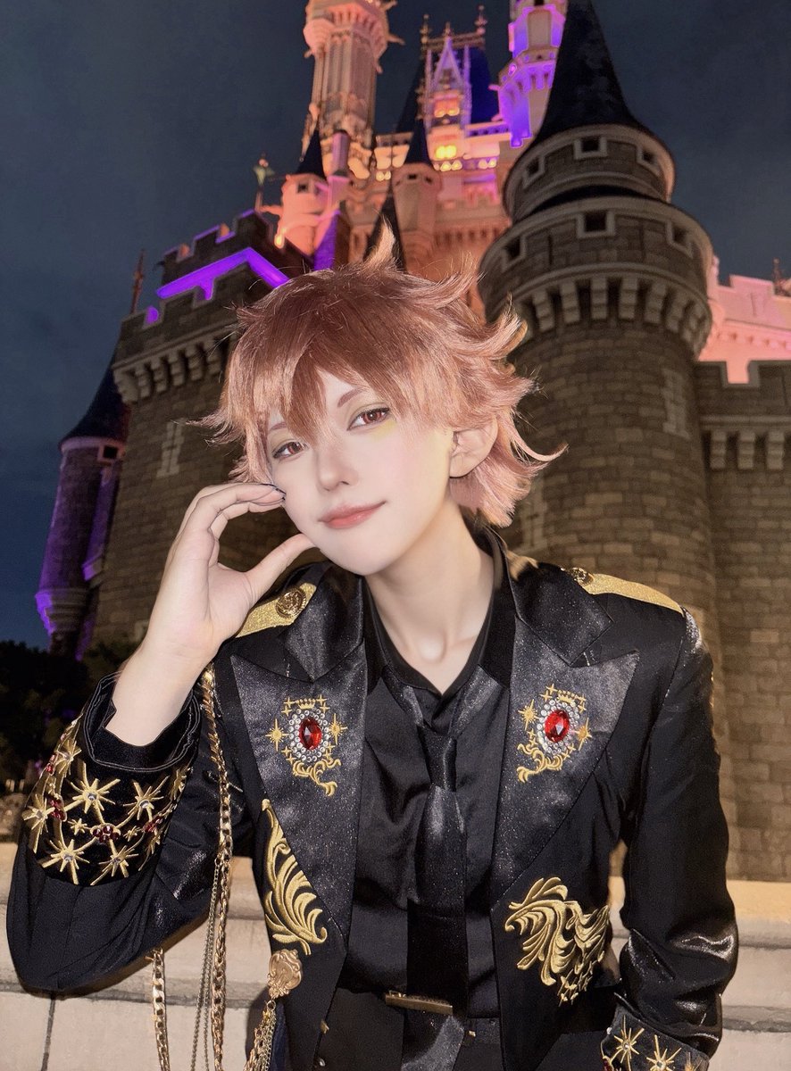 koyoiCOS4141's tweet photo. 俺メロいだろ？

 #Dハロ  #Dハロ仮装2025  #Dハロ仮装  #Dハロツイステ  #Dハロ仮装ツイステ  #ツイステ #ツイステコスプレ #twstコスプレ #コスプレイヤー #cosplay https://t.co/BVwdXV3oVh