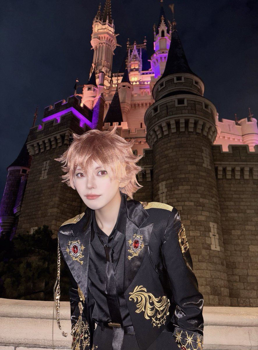 koyoiCOS4141's tweet photo. 俺メロいだろ？

 #Dハロ  #Dハロ仮装2025  #Dハロ仮装  #Dハロツイステ  #Dハロ仮装ツイステ  #ツイステ #ツイステコスプレ #twstコスプレ #コスプレイヤー #cosplay https://t.co/BVwdXV3oVh