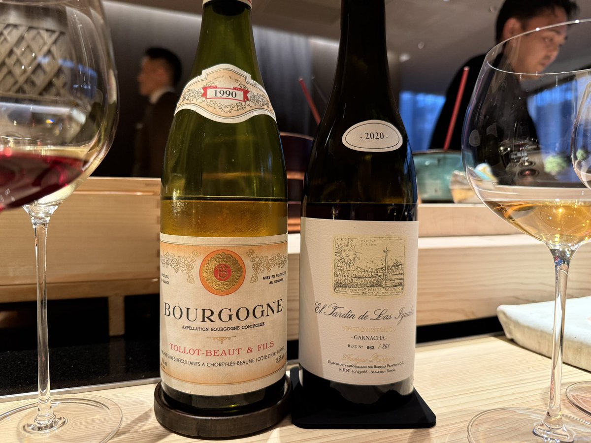 wineflightmedia's tweet photo. 「鮨m」さんのスペシャルイベント🍣🥂井黒ソムリエ×木村ソムリエによるダブルペアリング🍷登場したワインは16種類🙌🏻 https://t.co/YaJVCglX2J