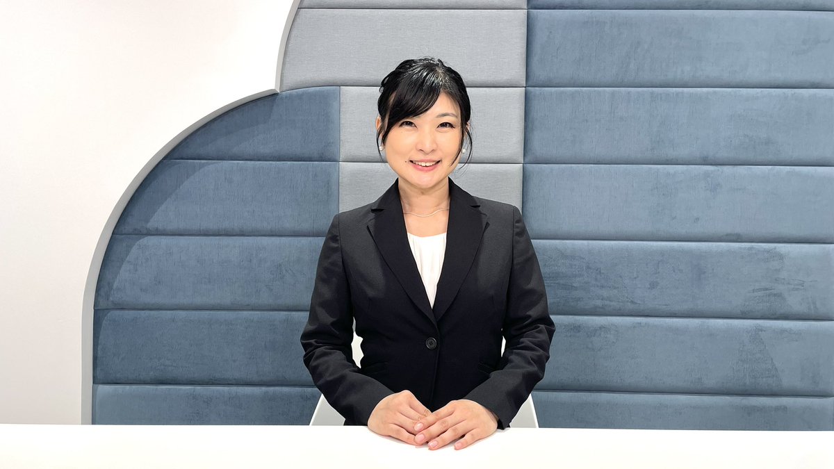 企業のウェビナー司会 事前収録🎙️
カメラ目線で喋る前半パートで
盛大に噛んだので
読み中心の後半パートは0噛みを目指し
集中しましたが、残念ながら噛みました

くぅぅ〜や〜しぃぃ〜
精進いたします！