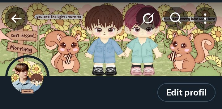 Terima kasih leot kapelnya sayangku, gemoy sekali 🥺