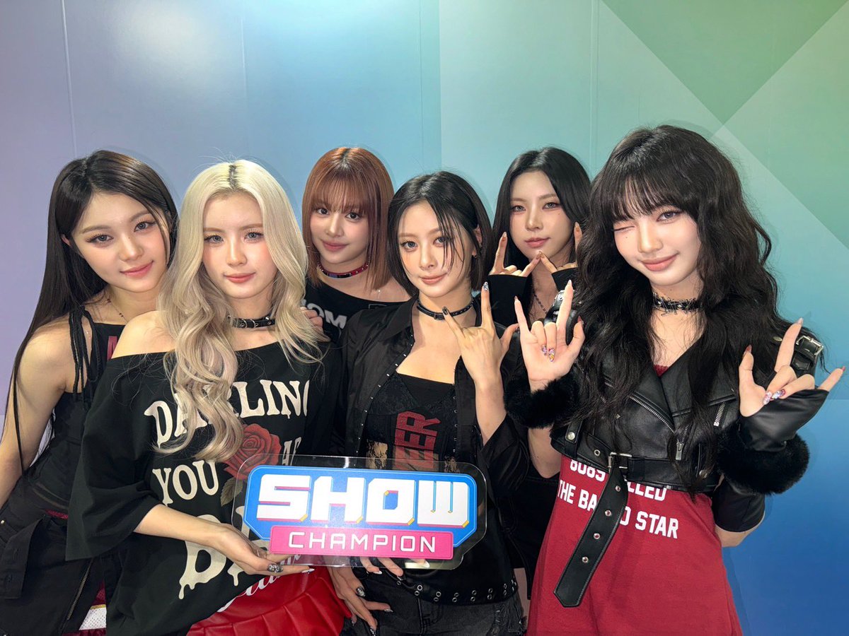 showchampion1's tweet photo. #GENBLUE 예쁜 건 죄가 아니야.
근데 쇼챔 마음에 불 지른 건 죄야 🔥

노래 잘해서 죄야 🎶
무대 찢어서 죄야 😎
팬심 흔들어놔서 죄야 💓
표정 하나에 심장 흔들려서 죄야 🥹
춤선이 너무 예뻐서 죄야💃
빛나는 비주얼로 눈 멀게 해서 죄야👀✨

#BADASS 한 마인드 본받고
쇼챔도 당당히 #젠블루 한테 책임져!!!!
할 겁니다 ෆ˃̶͈̑.˂̶͈̑ෆ