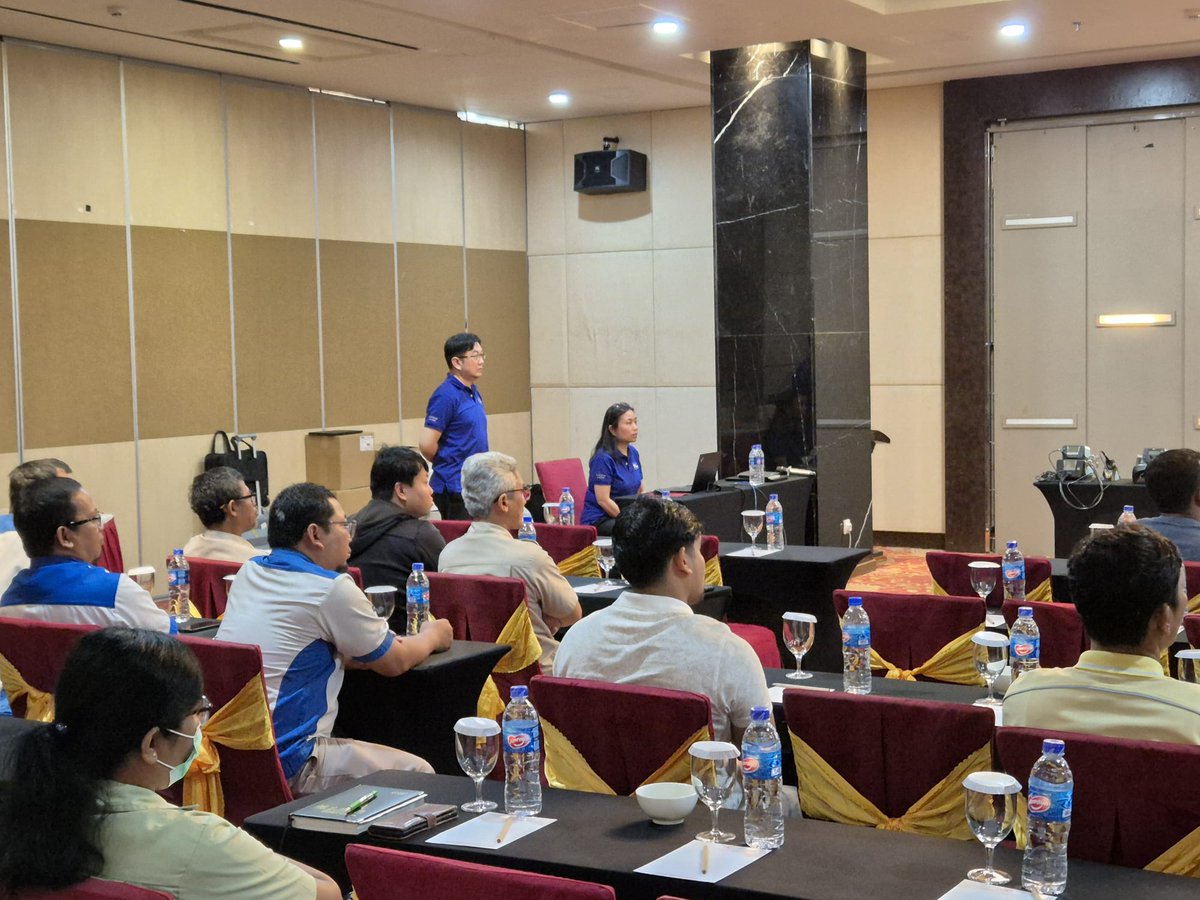 Some #impressions from our #Weller #Roadshow in #Batam, #Indonesia 🇮🇩! Big thanks to our #team &amp; #partners for making it a #success. Great to #connect with #EMS &amp; #automotive #pros through demos, talks &amp; discussions. Excited for more #collaborations ahead! #PowerfulTogether