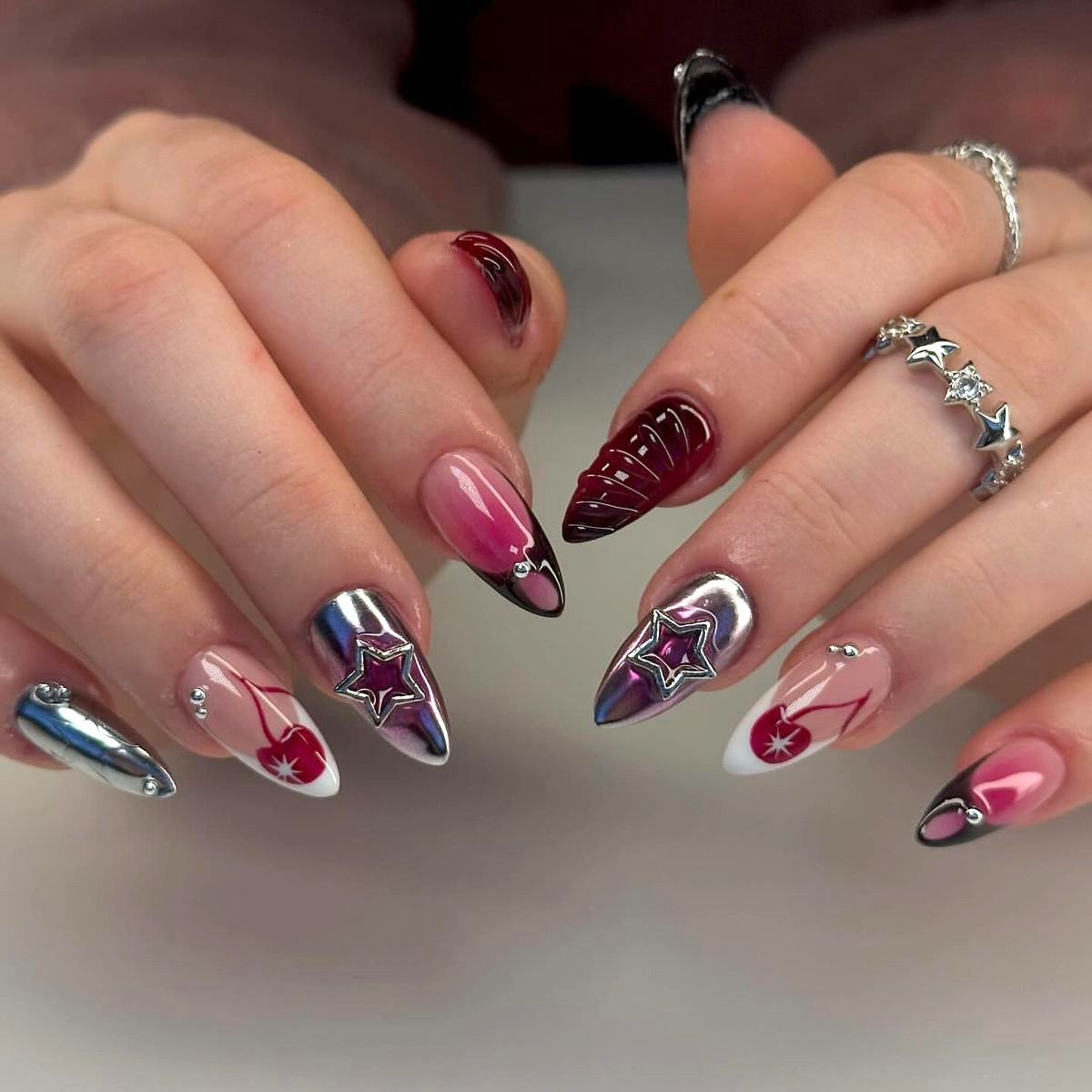 Chi_Chi_9325's tweet photo. Sometimes the most powerful statement comes from simplicity. Neutral shades, glossy finishes, and clean shapes create timeless manicures that fit every occasion. 
https://t.co/BNRhULlz88 https://t.co/bQAf5XfPEt