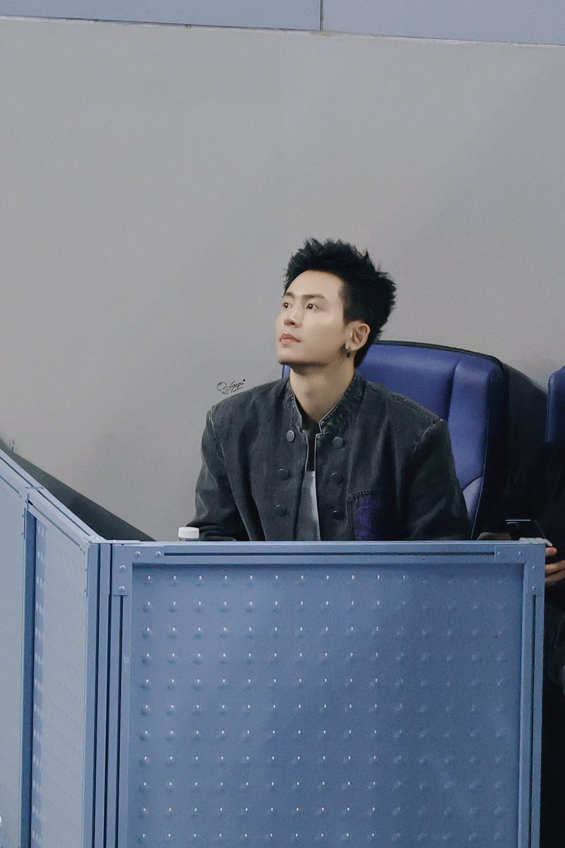 ehsally1's tweet image. 250930 网瘾少女

#ZhangZhehan #ZhangZhehan张哲瀚 #张哲瀚 #張哲瀚 #ZZH
#チャンジャーハン #장철한 #จางเจ๋อฮั่น #PrimordialTheatre #ZhangZheHanBangkokConcert
#张哲瀚泰国演唱会
#洪荒剧场 #TheRealZhangZhehan
#zhangsanjian
#张三坚