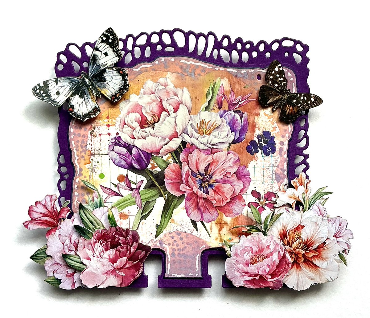 Here are a couple more of my samples for the new Floral Collection from AALL &amp; Create. 
#aallandcreate #papercrafting #creativity #cardmaking #creativeinspirations