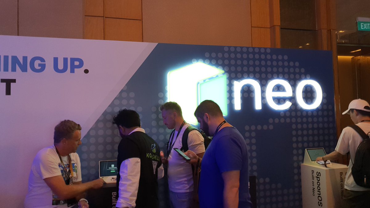 StrixRo's tweet photo. @Neo_Blockchain is super star today at #TOKEN2049Singapore https://t.co/WIH4KJ4Fqy