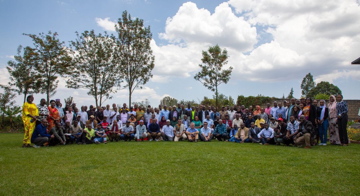 moseswakhisi's tweet photo. 47 conservancies- 10 counties spoke with one voice at the #NRTCouncilOfElders2025. United communities, stronger governance, and the transition to #NRT2point0 Its a new dawn for conservation and development in Northern Kenya.
#NRT47ConservanciesStrong #NRTBiAnnual2025  @NRT_Kenya https://t.co/I6rKZ2BpJ3