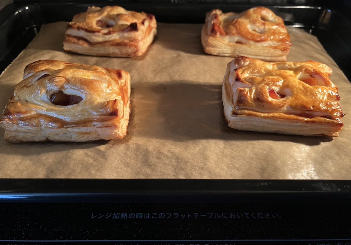 アップルパイ焼いた🍎　へたくそだけど