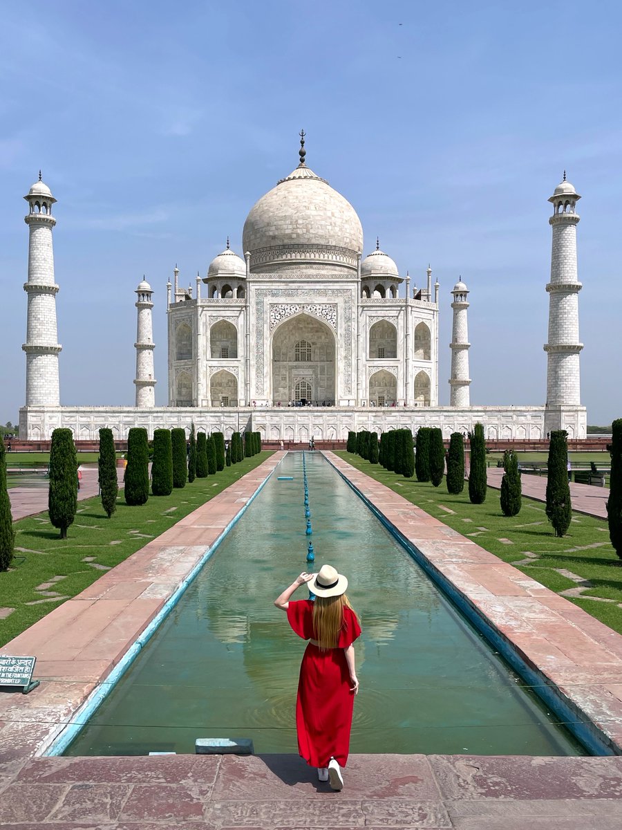 Did you find the art in the picture? <a href="/chaturbate/">Chaturbate.com</a>