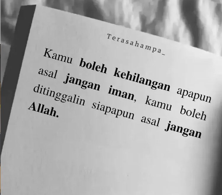 Laaa tweet media