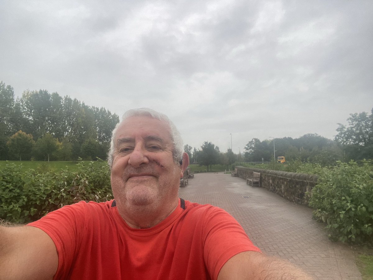 KeithSandie's tweet image. #RunForFun Nice early morning run around the lakes in the light rain which was refreshing. Managed to knock 30 secs of yesterday’s time so pleased with that. 😊🏃HR was well within the parameters and the recovery time was good too so all looking good 😊