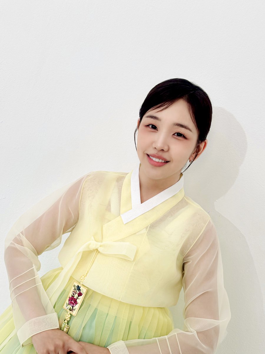 백아연 tweet media