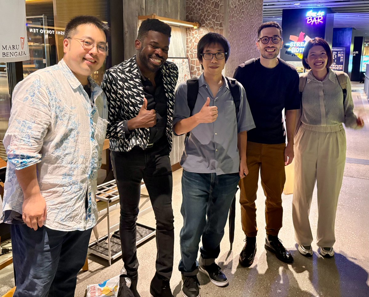 shotaro_shima's tweet image. I finally got to meet Alex(@alex_moukala)!
We had lunch together.
His love of game music really inspired me.
I was surprised that he knew more about the music I made than I did lol.Thank you, Alex-san!
アレックスさん、スクエニの皆さんとランチしました。…