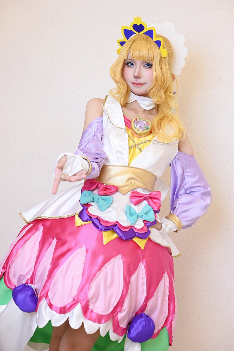 【コスプレ/cosplay】
　　デリシャスパーティー♡プリキュア
　　　　デパプリ/キュアフィナーレ

　　　　••┈┈┈┈┈┈┈┈┈┈┈┈••
　　　  I'll Adorn the Feast's Finale ෆ.*･ﾟ
　　　　••┈┈┈┈┈┈┈┈┈┈┈┈••

Photo : <a href="/Ryutopawer/">リュウト📷</a> 
#レイフレ33  #レインボーフレーバー33