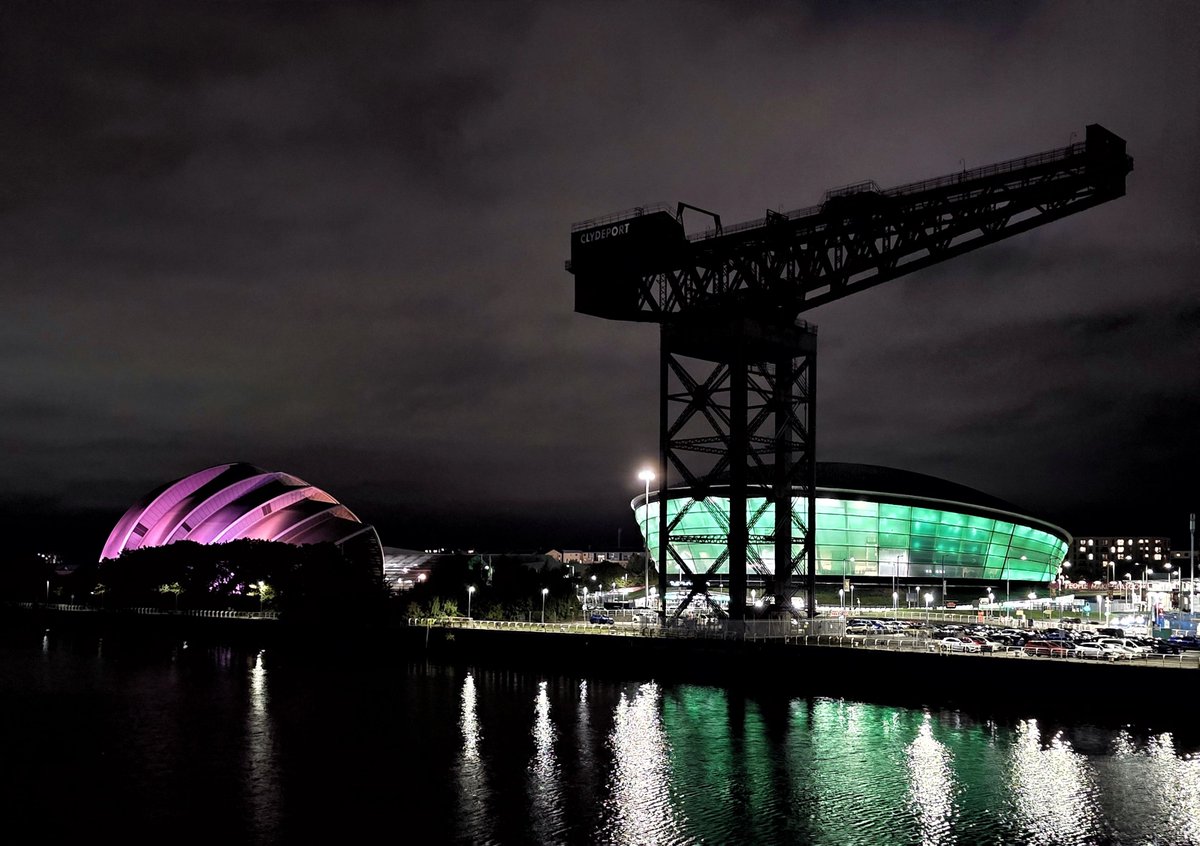 A wee jaunt out to the Hydro last night. The Finnieston crane was looking all mean and moody in silhouette against its brightly lit neighbours. Would be nice to see it illuminated at night. 

#Glasgow