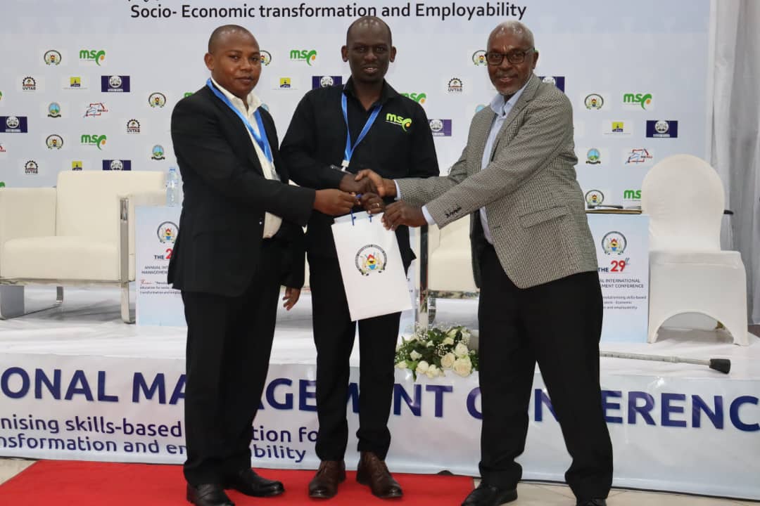 MSCuganda's tweet photo. Grateful for the outstanding recognition of @MSCuganda at the 29th Annual International Management Conference by MUBS! We're proud to be making a great impact in building vibrant community financial institutions and transforming the livelihoods of the active poor. #MSCImpact #IMC29 #FinancialInclusion #WealthCreation
@HonKyeyune @OfficialMubs @URSBHQ @mofpedU @JustineLumumba @PRAU_Uganda @UgandaMediaCent @newvisionwire @UNDPUganda