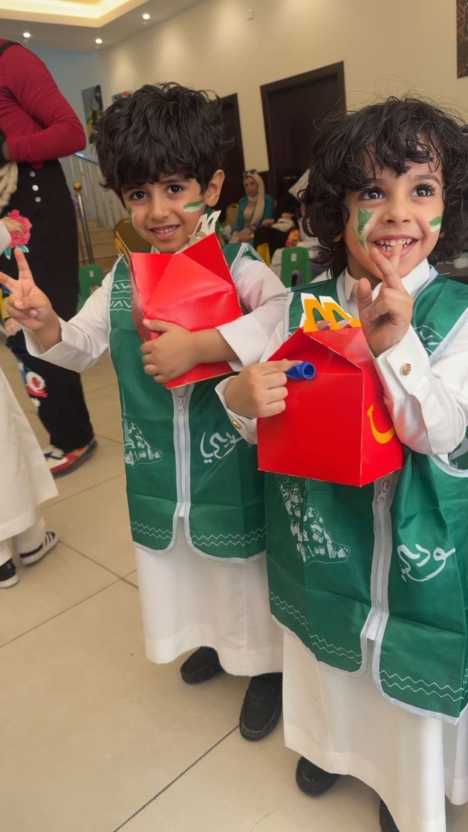 أنتم لستم فقط شركاء في العطاء، بل شركاء في الفرح 💚🇸🇦
تتقدم جمعية ذوي اضطرابات النطق واللغه بجزيل الشكر ل [مطعم ماكدونالدز ] على دعمهم الكريم بتقديم وجبات مهداه لأطفال جمعيتنا في فعالية اليوم الوطني 🇸🇦💚. دعمكم ليس مجرد وجبات، بل هو مشاركة في صناعة الفرح ورسم الابتسامه