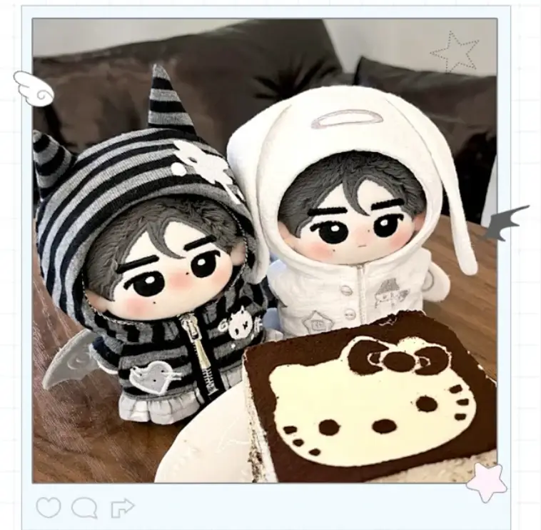 RiRisomsom's tweet photo. 10cm 인형옷

천사 &amp; 악마 시리즈 입금폼

RT+ 폼 참여 1분께 랜덤 외투 1종 보내드립니다.

심플하면서도 귀여운 외투 &amp; 원피스 입니다.

다양한 체형에 호환 가능하나, 머리둘레 사이즈는 꼭 확인해주세요!

https://t.co/BprehzZvhz https://t.co/4dzLSYNgjG