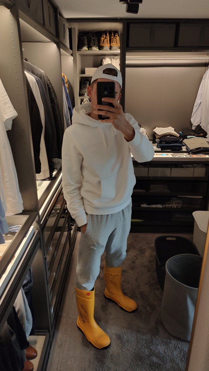 Chill Outfit
#Dunlop