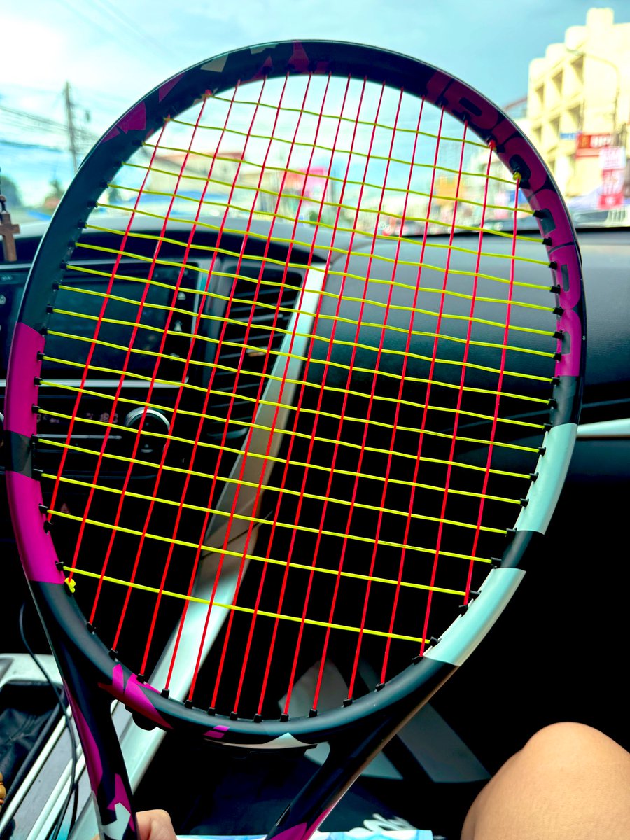 rav_jfb's tweet photo. Maybe it's the new combi strings and the thinner grip but I really liked my groundstroke last night 🥹 https://t.co/p1R759TEKc