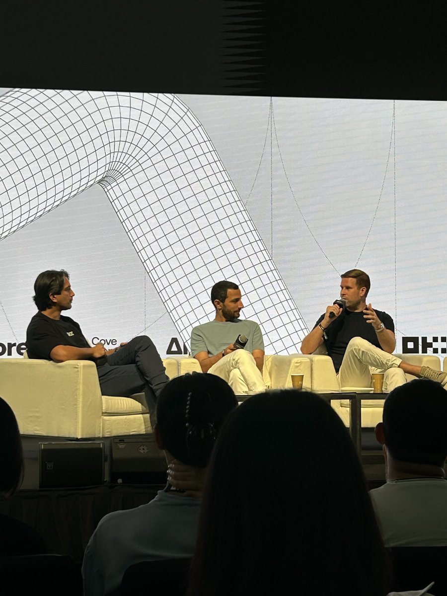 muneeb.btc tweet media