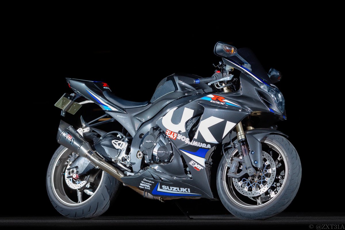 yorunoN400's tweet photo. バイク乗り換えたので‼️

名前￤まる
性別￤♂
年齢￤20
住み￤兵庫
身長￤158cm
愛車￤gsxr1000 k9 (2009年)
一言￤走るの大好きです！ツーリング気軽に誘ってください😊✨

#バイク乗りとして軽く自己紹介
#バイク乗りと繋がりたい
#バイク好きと繋がりたい https://t.co/kXLC6aEbby