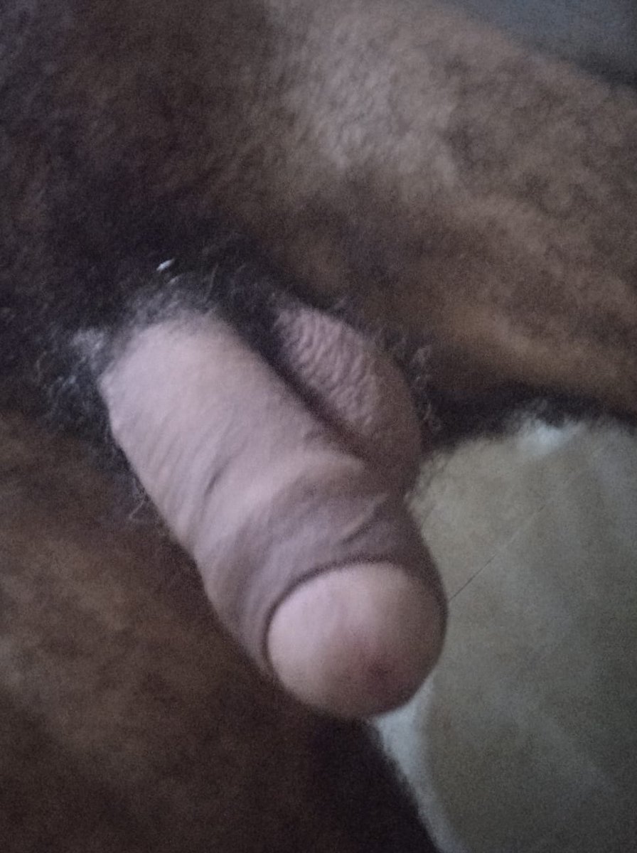 Hombre maduro y peludo quiere que yo le chupe hasta los pelos, <a href="/ReGio_LanDiaM/">ReGioLanDia</a> ya pronto volveré con material nuevo ya que los machos están escasos y los pocos ocupados💛💙❤️🇨🇴