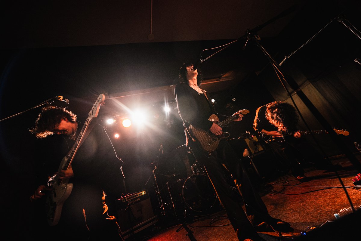 indischord's tweet photo. 2025.9.28(日) 福島OutLine
indischord one-man live "artmageddon"

photo by @natsu_sato0629 https://t.co/IdwUgXfQeQ