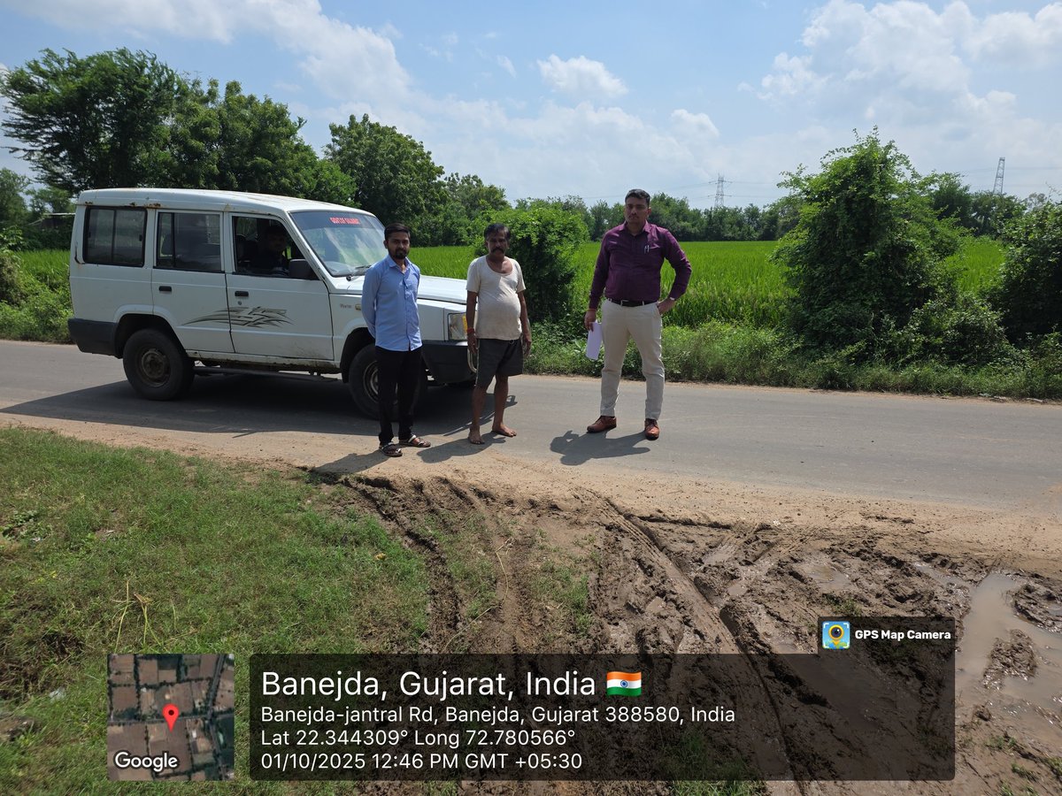 nmladumor's tweet photo. બનેજડા તા. બોરસદ મુકામે 15 માં નાણાપંચ હેઠળ શરૂ થવા જઈ રહેલા તેમજ પૂર્ણ થયેલા કામની તલાટી કમ મંત્રી સાથે મુલાકાત કરી. @BorsadTdo @CMOGuj @DDO_Anand @CollectorAnd https://t.co/tid7BTgQth