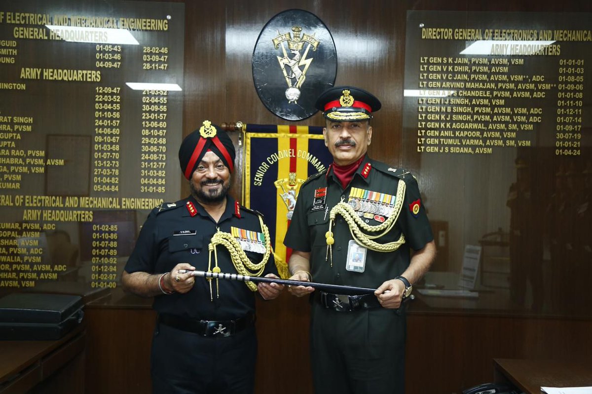 adgpi's tweet photo. Lieutenant General Rajiv Kumar Sahni, assumed the appointment of Director General #DG of Electronics and Mechanical Engineers #EME and Colonel Commandant of the Corps of #EME, today. In a solemn ceremony, he laid a wreath to honour the supreme sacrifice of the #Bravehearts at the National War Memorial, #NewDelhi. He also encouraged the Corps to spearhead robust outcome driven innovations and technological enablement leading to enhancement of Indian Army operational preparedness at all times.

#IndianArmy