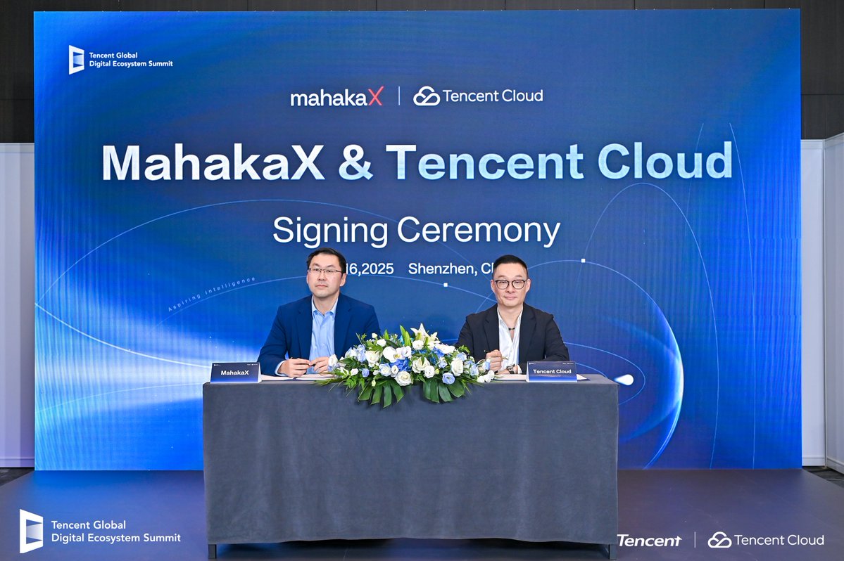 tencentcloud's tweet image. #TencentCloud &amp;amp; mahakaX partnered at #GDES2025 to build a localized AI Digital Human SaaS Platform for Indonesia’s #digitaltransformation. Poshu Yeung, our SVP, &amp;amp; Ronny Wilimas Sugiadha, Director of mahakaX, signed this collaboration, uniting our AI &amp;amp; cloud tech with mahakaX’s…
