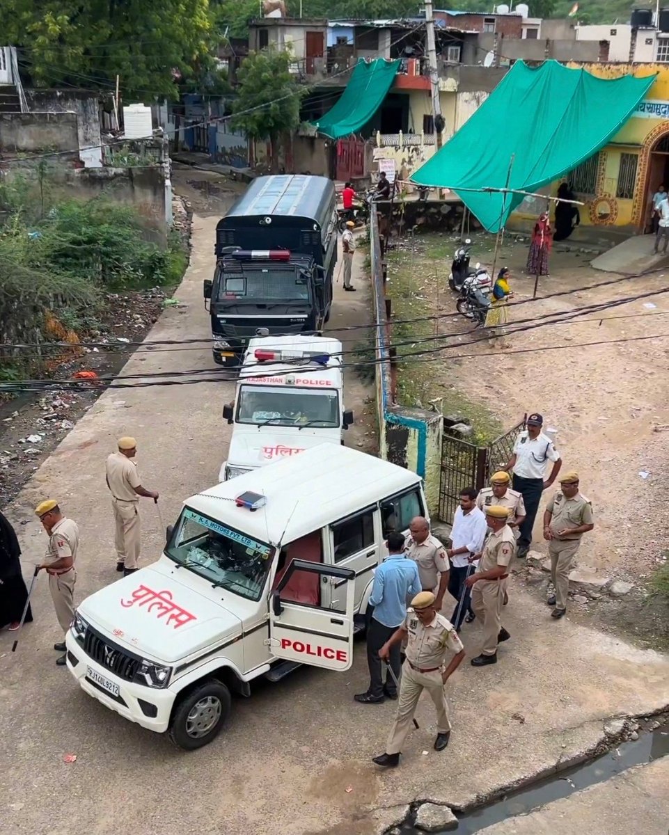 ManojVerma1_'s tweet photo. शिक्षा का मंदिर RSS का अड्डा नहीं बनने देंगी छात्र शक्ति...🙏
#विनोद_जाखड़_को_रिहा_करो
#RSS_Go_Back https://t.co/dbXZSMm0cN