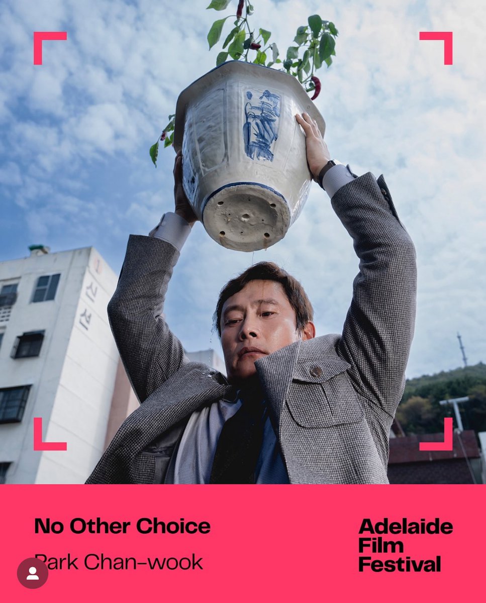 cattowriter's tweet photo. ถึงตาของ ออสเตรเลีย บ้างแล้ววววว!!!! 🇦🇺
🎬✨No Other Choice เข้าร่วม #AFF25 (Adelaide Film Festival 2025) 

🪓 NO OTHER CHOICE – พัคชานอุคกลับมาพร้อมภาพยนตร์ตลกร้าย (biting black comedy) นำแสดงโดยอีบยองฮอนจาก Squid Game ถ่ายทอดความวิตกกังวลทางเศรษฐกิจผ่านเสียดสีที่โหดสะท้าน

📍 เตรียมพบกับ รอบฉายรอบแรกในออสเตรเลีย (Australian Premiere) ที่ Adelaide Film Festival 2025 เทศกาลภาพยนตร์ที่ยิ่งใหญ่ที่สุดของรัฐเซาท์ออสเตรเลีย

Source: 
https://t.co/3pa4jBMvV4

#Leebyunghun #LBH #อีบยองฮอน #NoOtherChoice