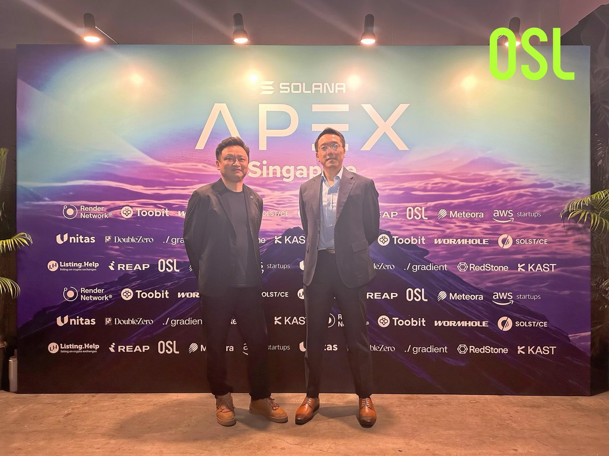 OSL_CN's tweet image. OSL 集团在Solana APEX峰会上宣布，与Solana基金会达成战略合作！🌊🚀 @SolanaFndn 

通过OSL Tokenworks与Solana高速低成本的公链技术，我们将加速推动基金、债券、私募信贷等真实世界资产（RWA）的合规代币化，满足机构投资者日益增长的需求。  

TradFi ↔ Web3 的桥梁正在形成。
#OSL #RWA…