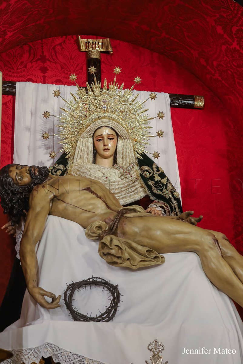 Nuestra Señora de la Piedad <a href="/HdadBaratillo/">Hermandad del Baratillo</a>