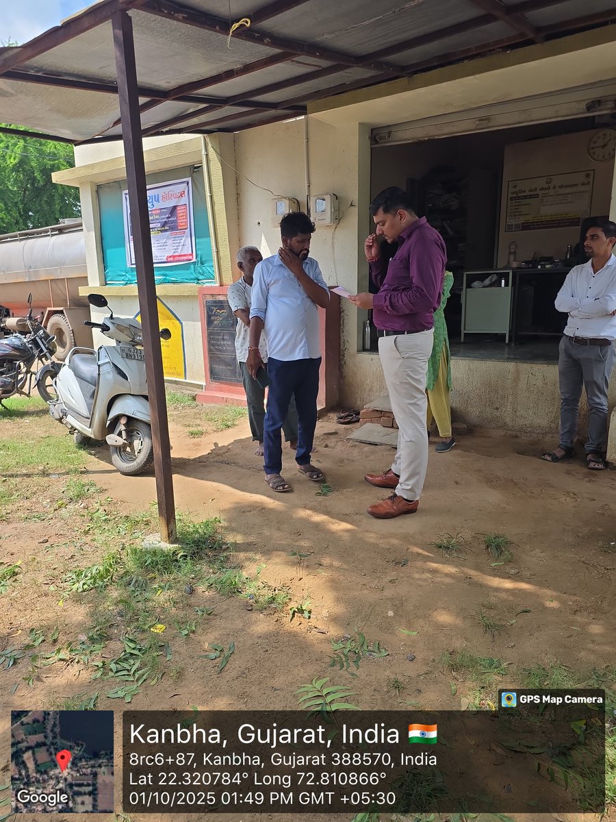 દિવેલ ગ્રામ પંચાયત ની મુલાકાત કરી સરપંચશ્રી તેમજ તલાટી કમ મંત્રીશ્રીને 15 માં નાણાપંચ હેઠળના હાથ ધરવામાં આવનાર વિકાસના કામો સત્વરે પૂર્ણ કરવા સૂચના આપી. <a href="/DDO_Anand/">DDO Anand</a> <a href="/CMOGuj/">CMO Gujarat</a> <a href="/CollectorAnd/">Collector and DM Anand</a>