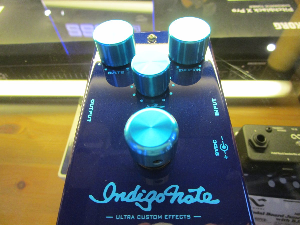 新品】CHORUS B'z 松本孝弘 Indigo Note エフェクター Amazon.co.jp