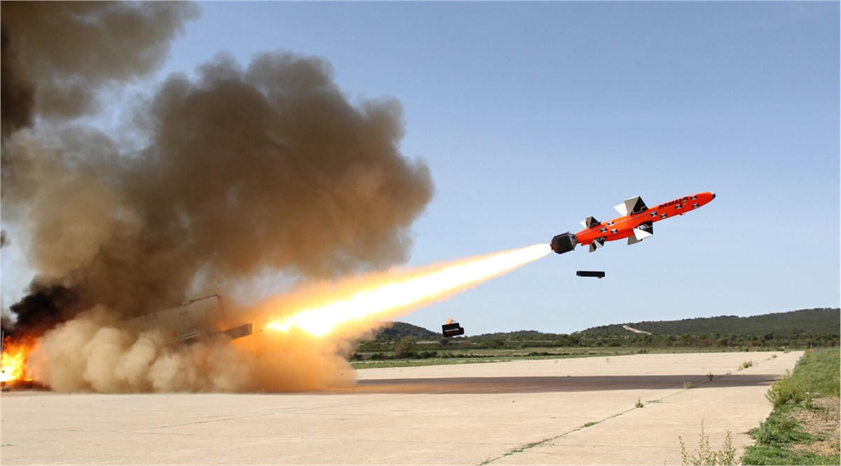 C4Defence's tweet image. MBDA, İtalyan Donanması ile TESEO MK2/E seyir füzesi üretim sözleşmesi imzaladı.

Yeni nesil füze deniz ve kara hedeflerinde üstün kabiliyetler sunuyor. 🚢⚓️

👉c4defence.com/mbda-teseo-mk2…

#MBDA #İtalyanDonanması #SavunmaSanayii @MBDAGroup