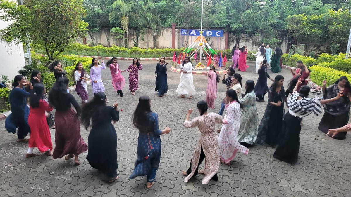 Navratri Celebration at Chhindwara Centre. 
Organized by SECL-Sponsored Students
Students at the Chhindwara Centre embraced the spirit of Navratri with joy, creativity, and cultural enthusiasm!