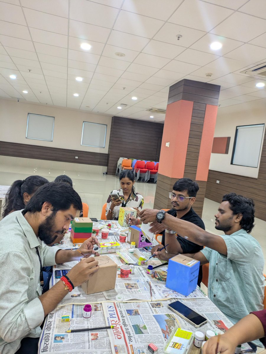 CSR_Persistent's tweet image. We enjoyed a fun Gullak Painting activity with our volunteers. These special piggy banks will be gifted to tribal students to help teach the value of saving and financial literacy. It’s inspiring to see how a little creativity can spark big dreams and brighter futures. #CSR