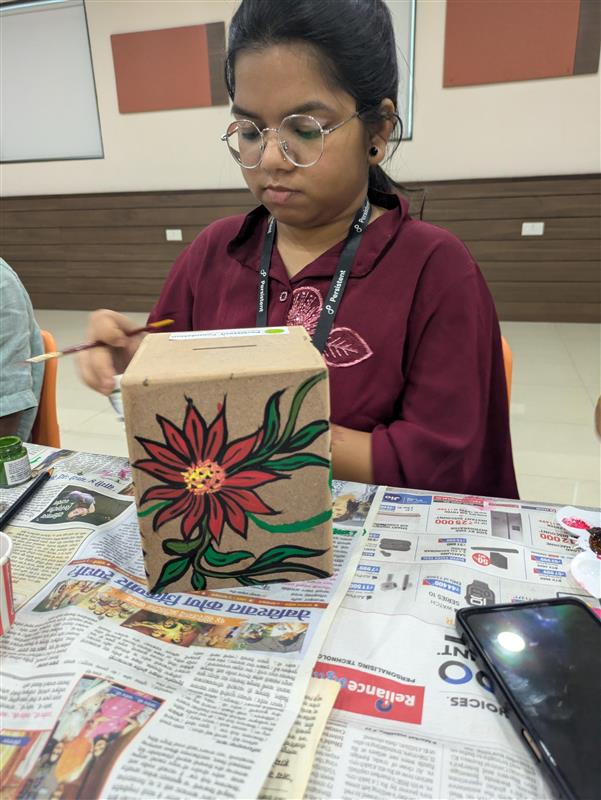 CSR_Persistent's tweet image. We enjoyed a fun Gullak Painting activity with our volunteers. These special piggy banks will be gifted to tribal students to help teach the value of saving and financial literacy. It’s inspiring to see how a little creativity can spark big dreams and brighter futures. #CSR