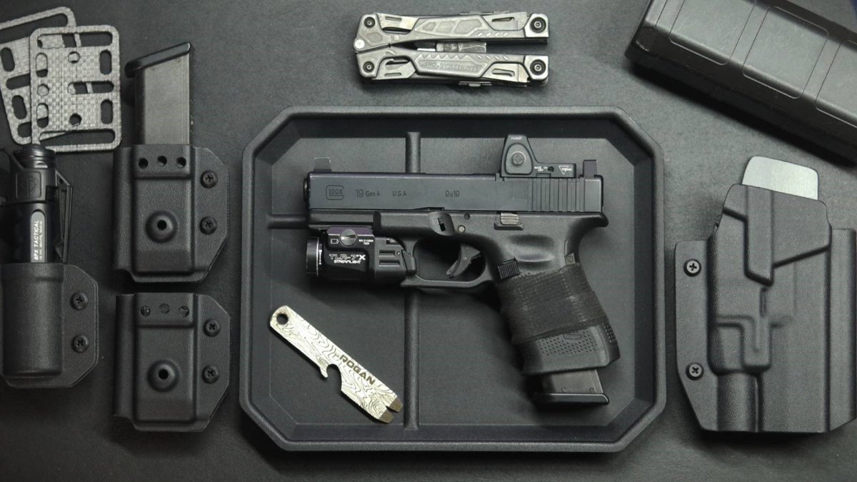 rokunanago675's tweet image. 六七五です。
実物 ストリームライト TLR-7X ウェポンライト 在庫残りわずかとなりました。
次回入荷予定時期は未定となります🙇
675.theshop.jp
TLR-1 HL ライト 1000ルーメンも取り扱いございます。
#streamlight #tlr7 #tlr1